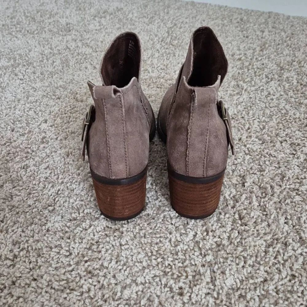 BORN Women's Royce Ankle Boot Size 7.5 - Picture 3 of 6